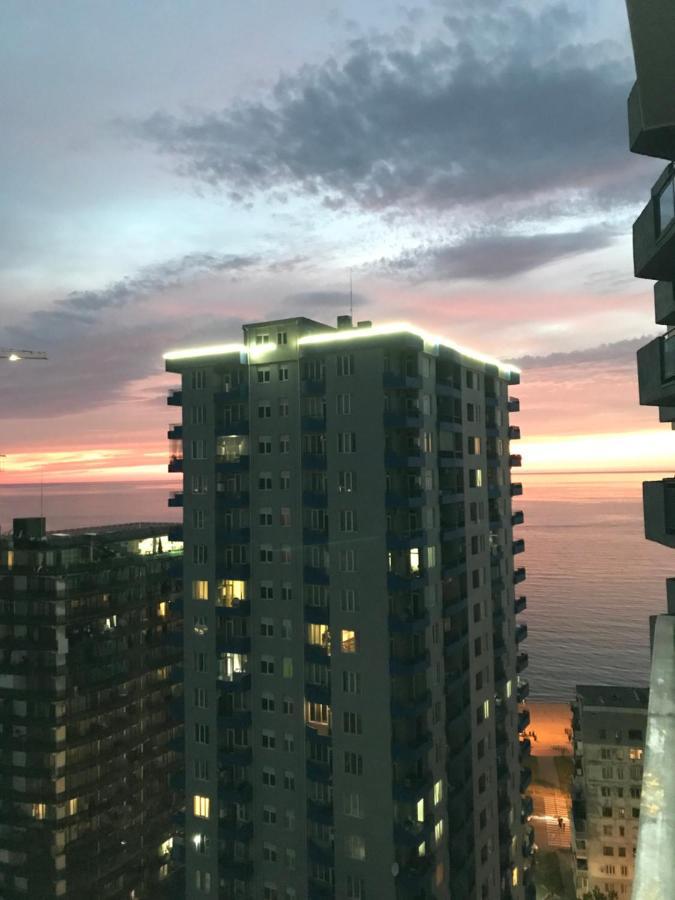 Nbg Towers 2 Appartaments Batumi Exterior foto